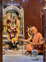 Jalabhisheka and Shodashopachar Puja by HH Swamiji at Shri Shivakrishna Mandir, Hubballi (26 Feb 2025)